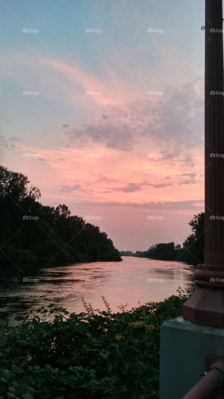 Willamette River Eugene Oregon