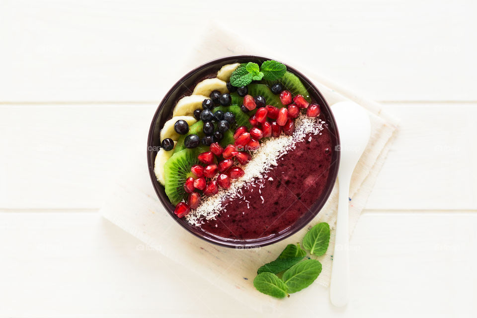 Blueberry banana smoothie in bowl