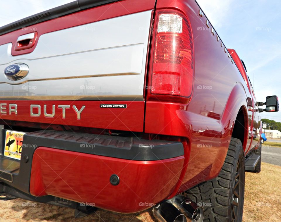 Ford Platinum Turbo Diesel - The Modern Ordinary Cars - All in all, modern car engines are more efficient, smaller, relatively more powerful, smarter, and less prone to wear and tear. Most modern cars have computers installed in them.