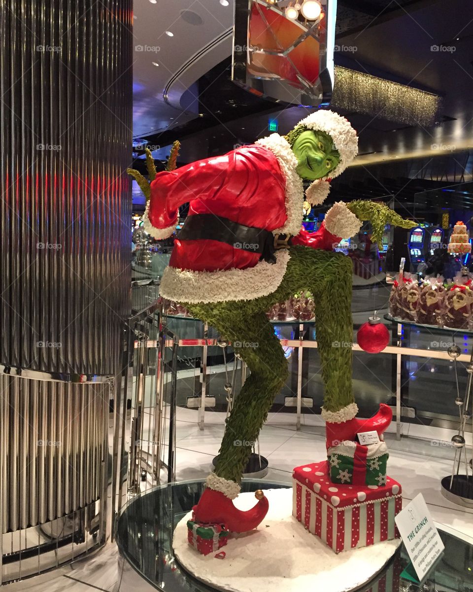 The Grinch Visits Vegas 
