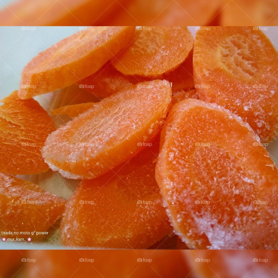 ~ sliced carrots at the refrigerator turned into... Frozen carrots! 😱