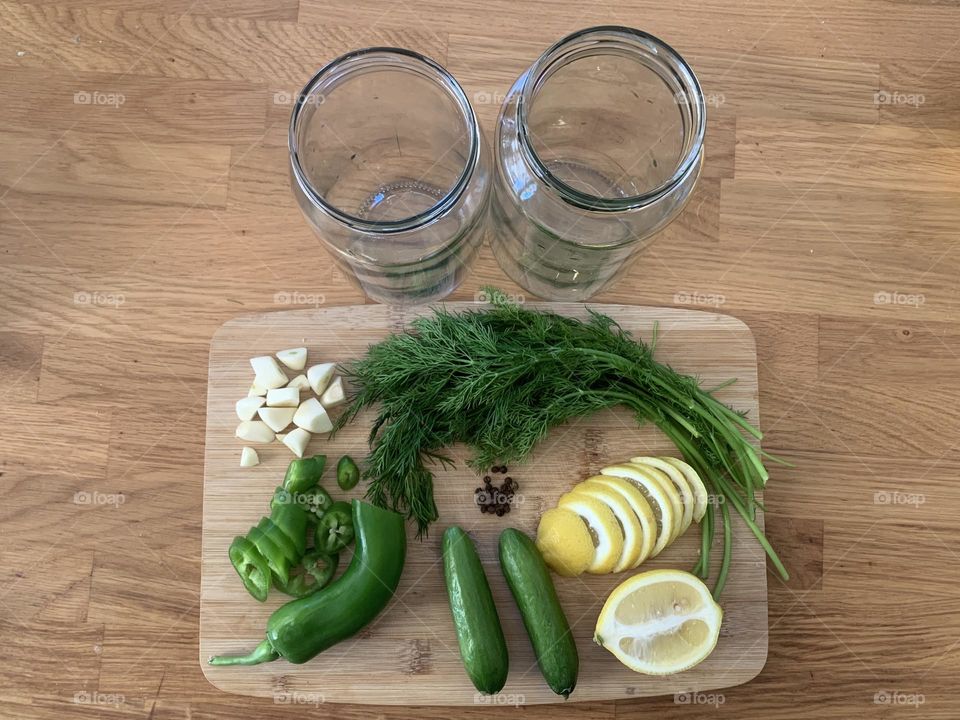 Making pickles 