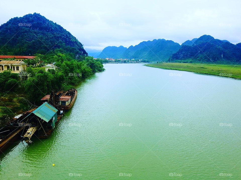 Río de Phong Nha Ke Bang  (Vietnam)
