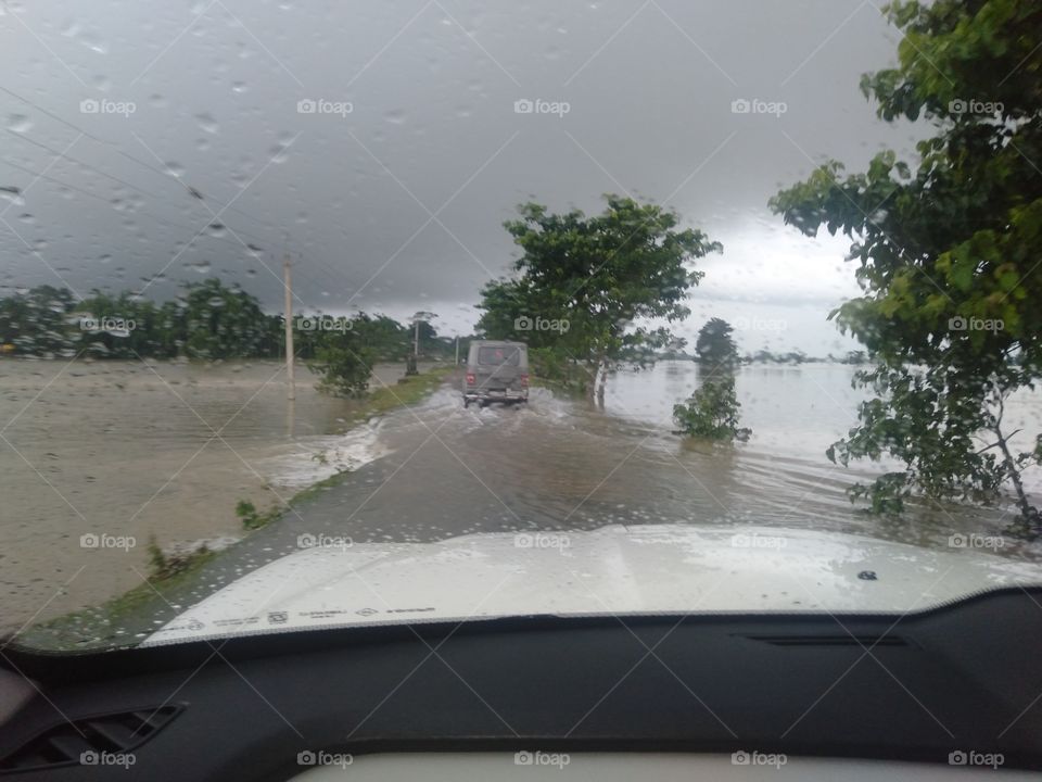 Transportation system on flood road
