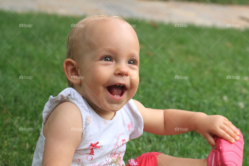 Smile, beautiful Bebe 