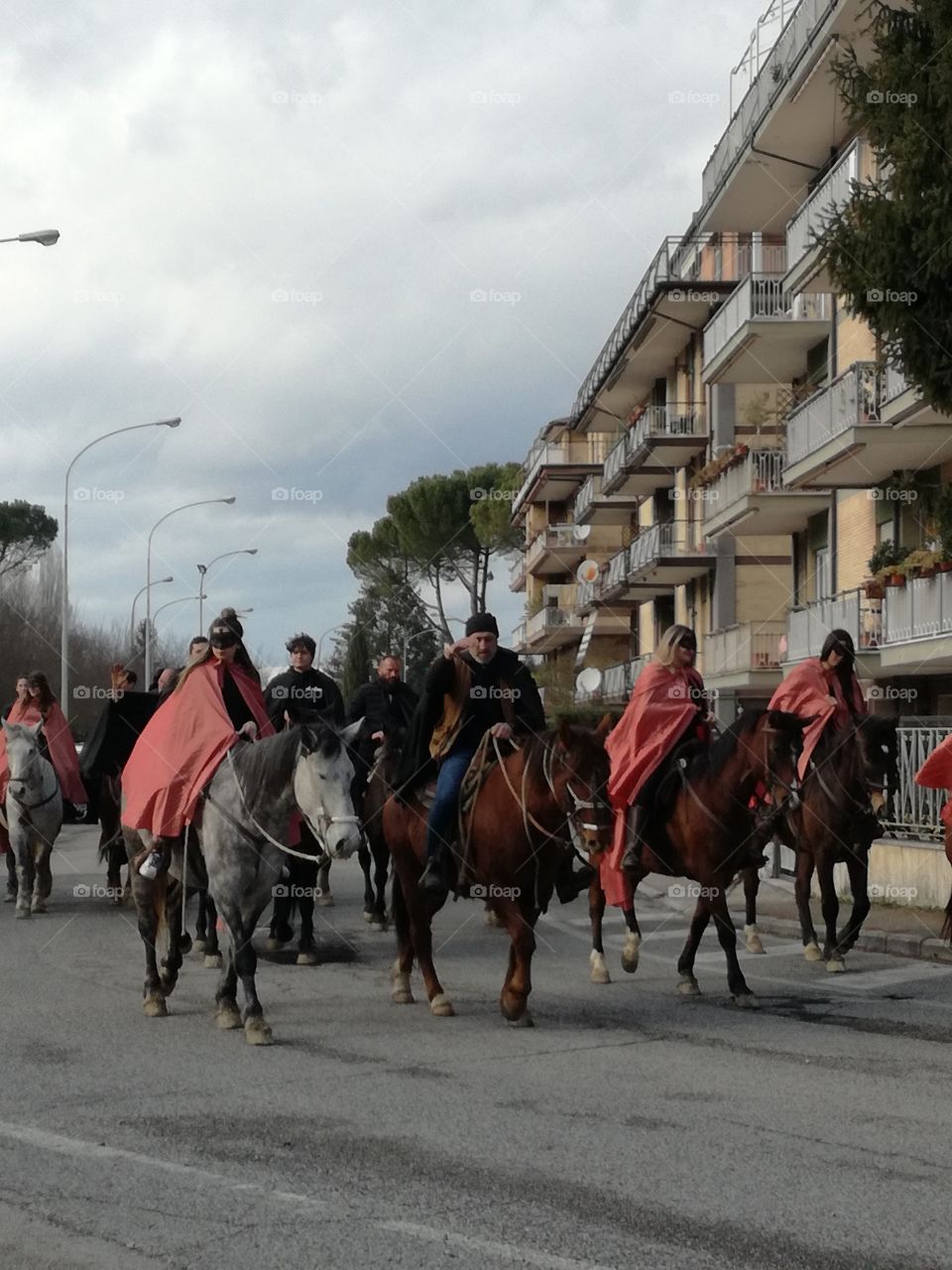 Good Carnival from Rieti. Beribboned horses
