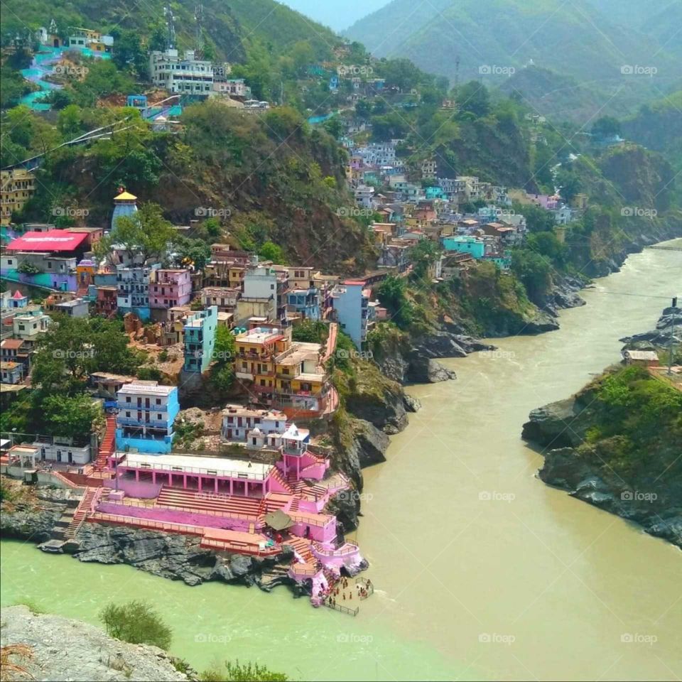 Deoprayag: The confluence of the Bhagirathi and the Alaknanda rivers making the great Ganga