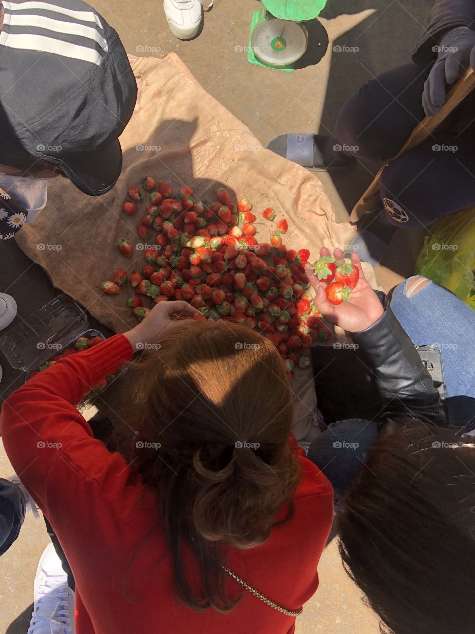 When we went to buy strawberries at the market