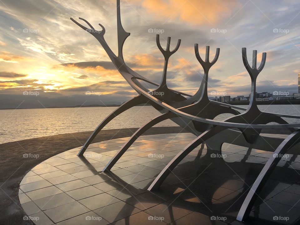 The sunfarer monument faces the new day in silence. The traffic hasn’t picked up, few are stirring un aware of the display nature effortlessly presents. A popular tourist spot in Reykjavik, Iceland is best witnessed in the dawning light.