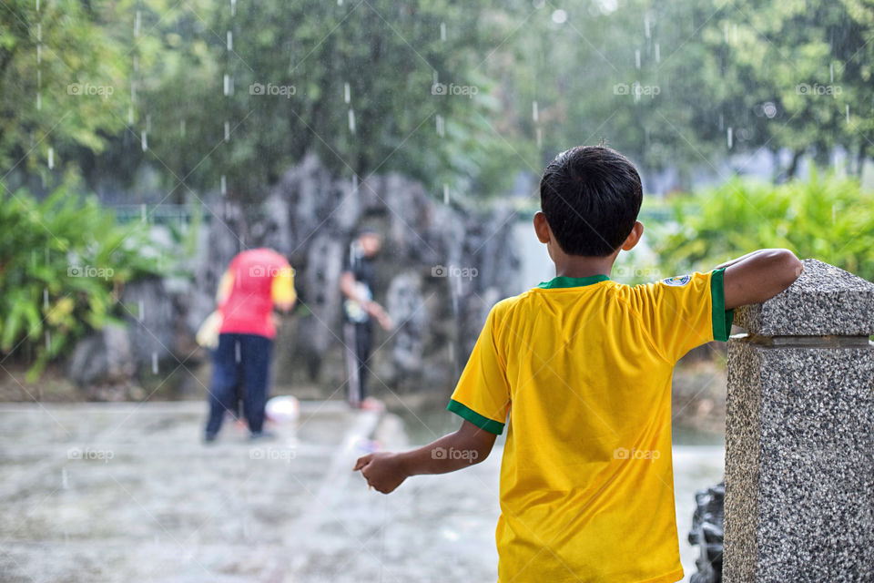 playing in raining day