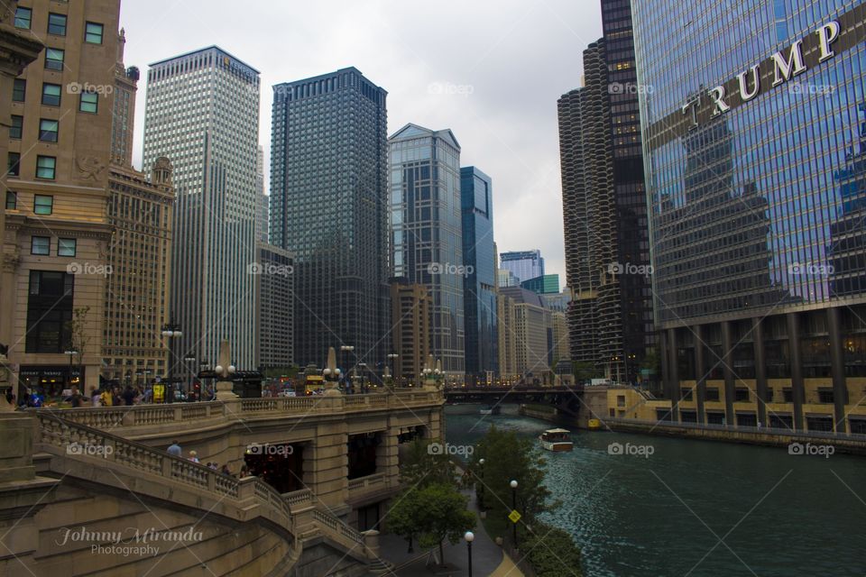 Chicago river walk 