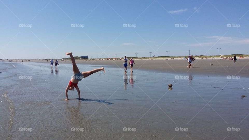 cartwheels in the sand 3
