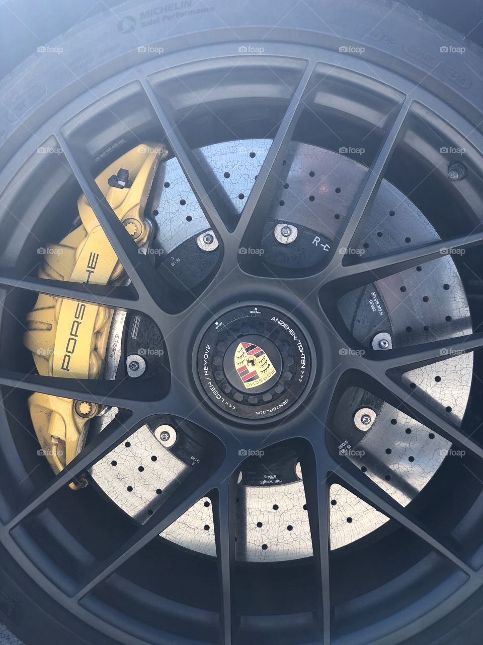 Porsche wheel 