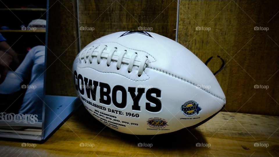 Bola em decoração de ambiente.