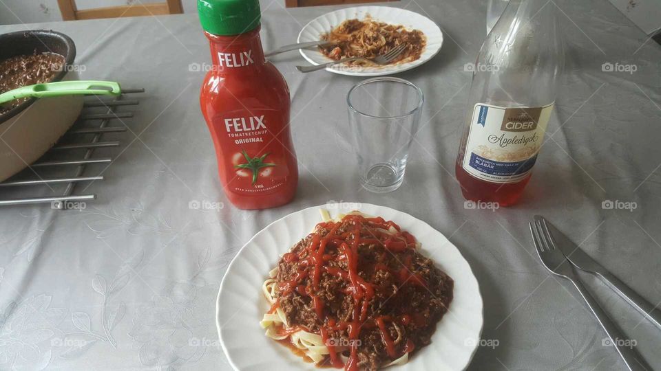 Dinner pasta and meatsauce