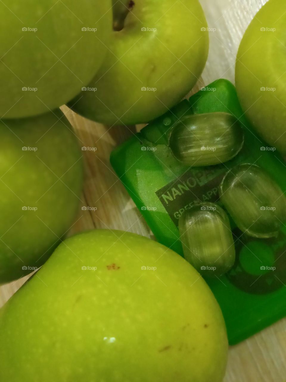 Green apple