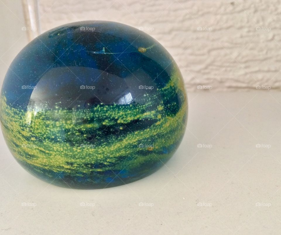 Old Classic design paperweight