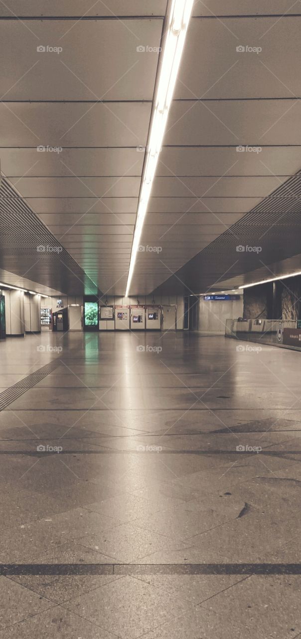 Locked Down Again, Empty trainstation Westbahnhof Vienna