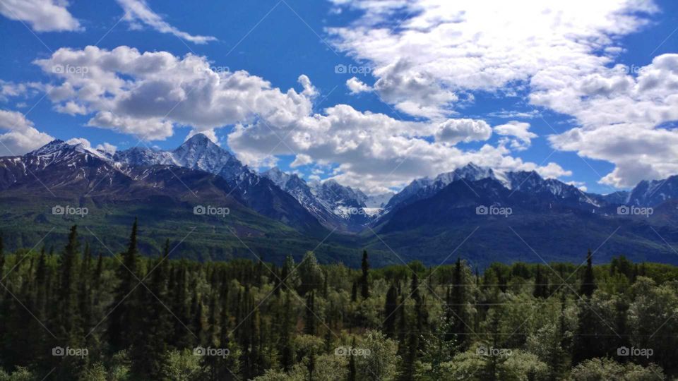 Awe inspiring beauty of the Chugash Mountain Range in Alaska.