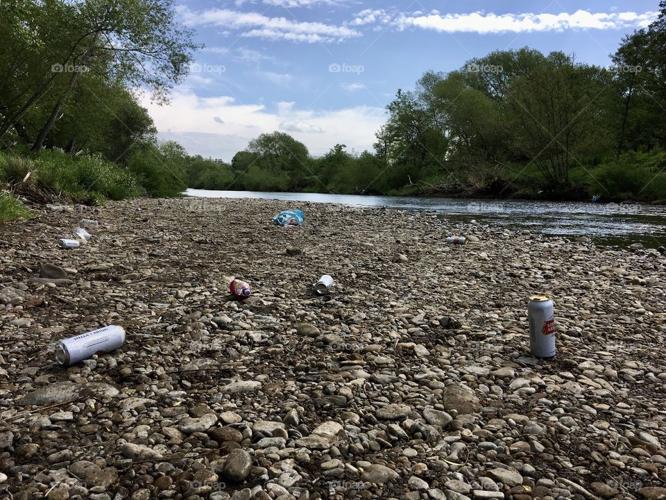 Litter Louts ! Angry that young people can carry heavy bottles/cans to drink down by the river and then not take them home 😡