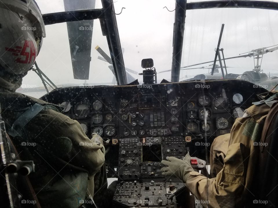 cockpit old aircraft