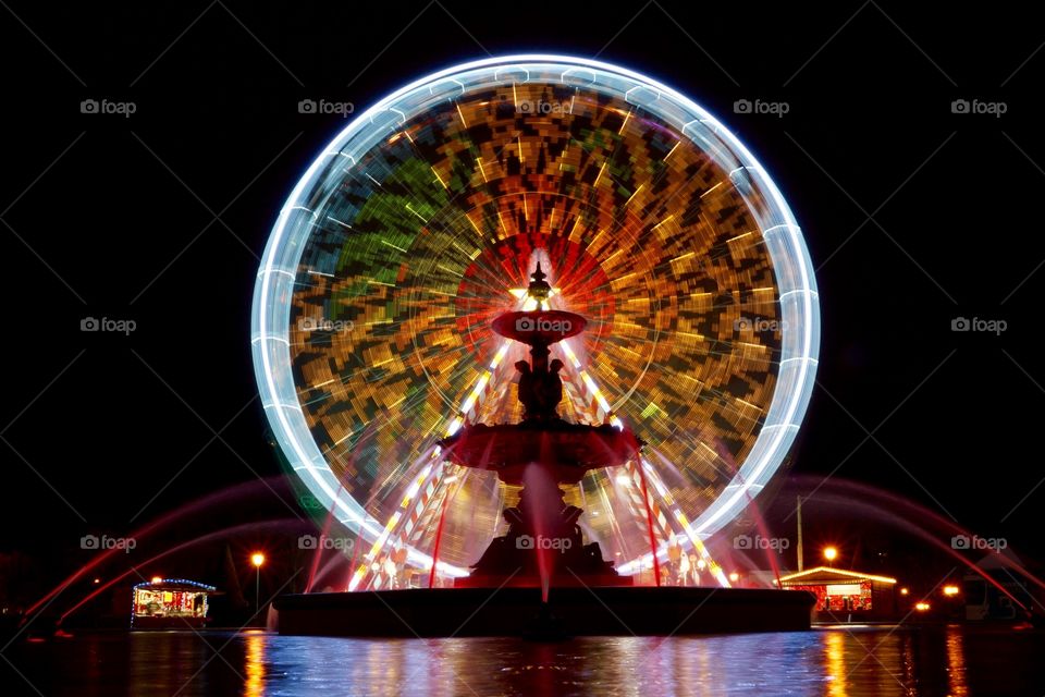 Concord square fountain with ferris wheel, Paris