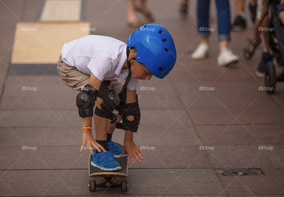beginnings are always difficult, skateboarding also and when I manage to maintain balance for the first time I feel great