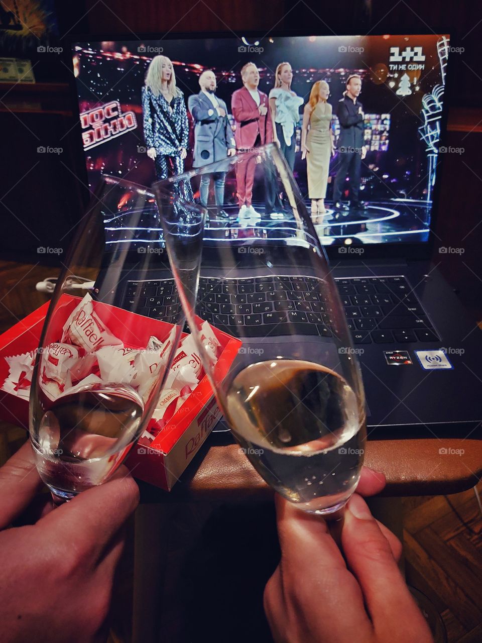 a glass of champagne