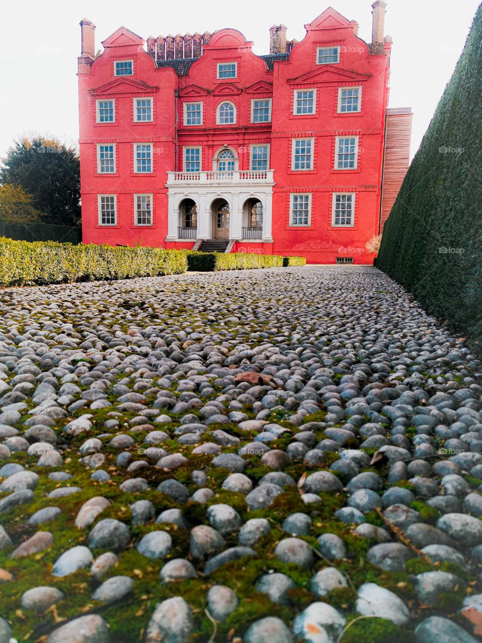 Red mansion, pebble road