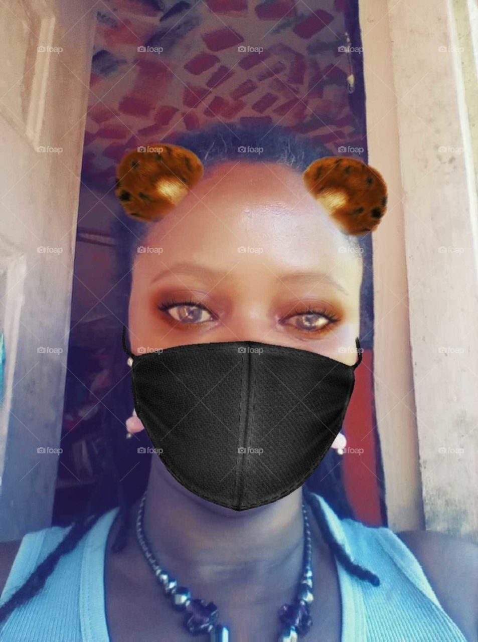 my daughter take this picture of me and I love the way it turn out it is very beautiful to see