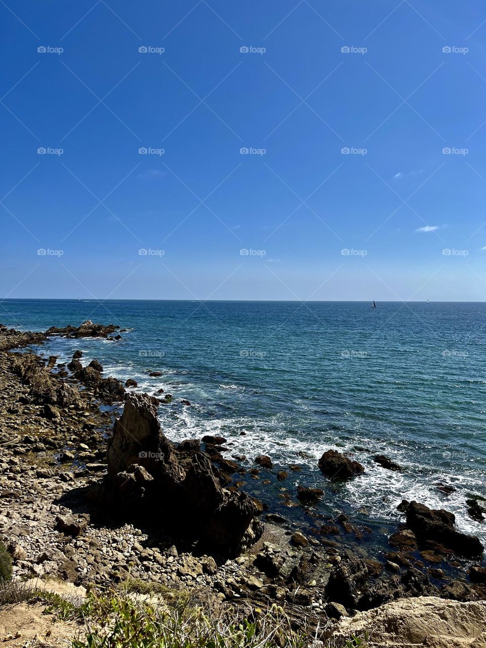 Backside of Corona del Mar State Beach 