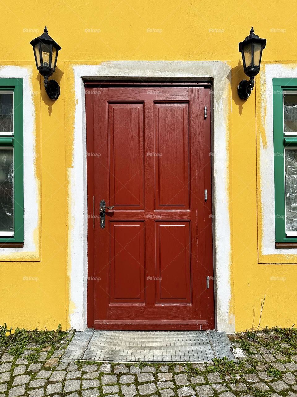 Bright and colorful boost travel 