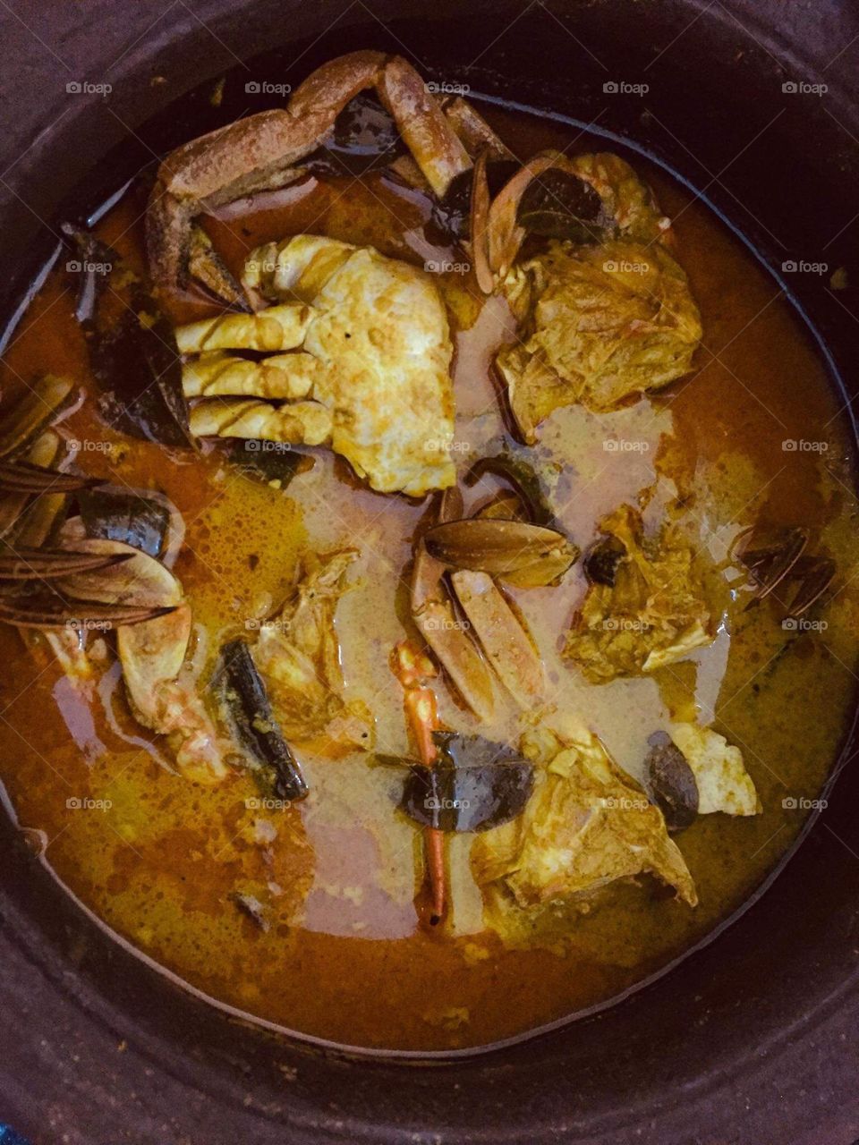 Hot crab curry