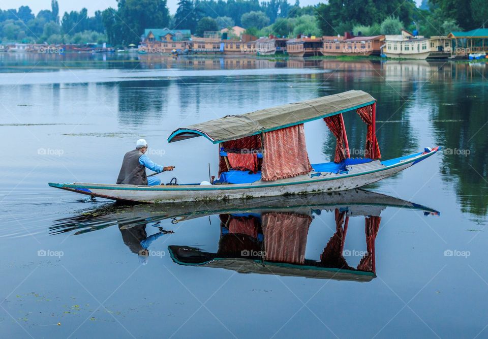 symmetrical Srinagar landscape
