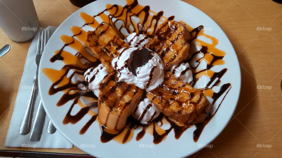 turtle French toast. chocolate, caramel drizzled over French toast