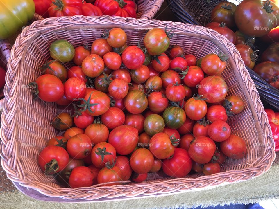 More tomatoes 
