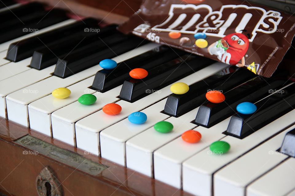 Colored keys with m&m´s