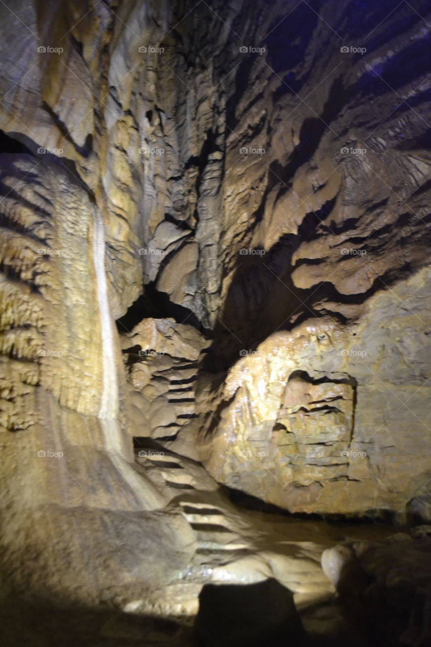  A nice cave. Taken in south of France
