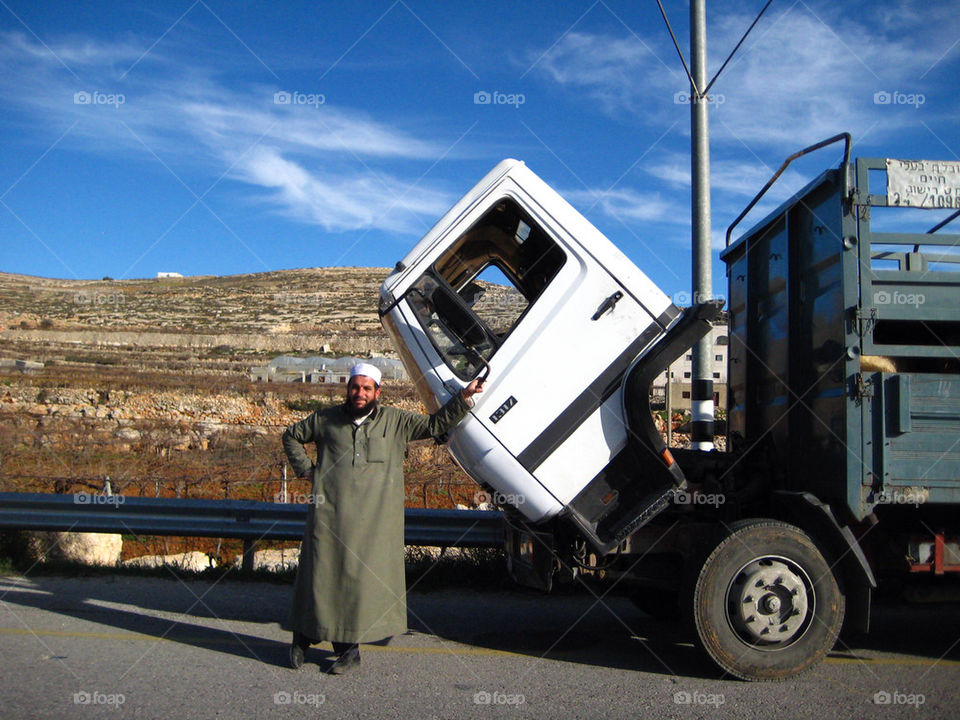 truck arab israel hebron by einsof1
