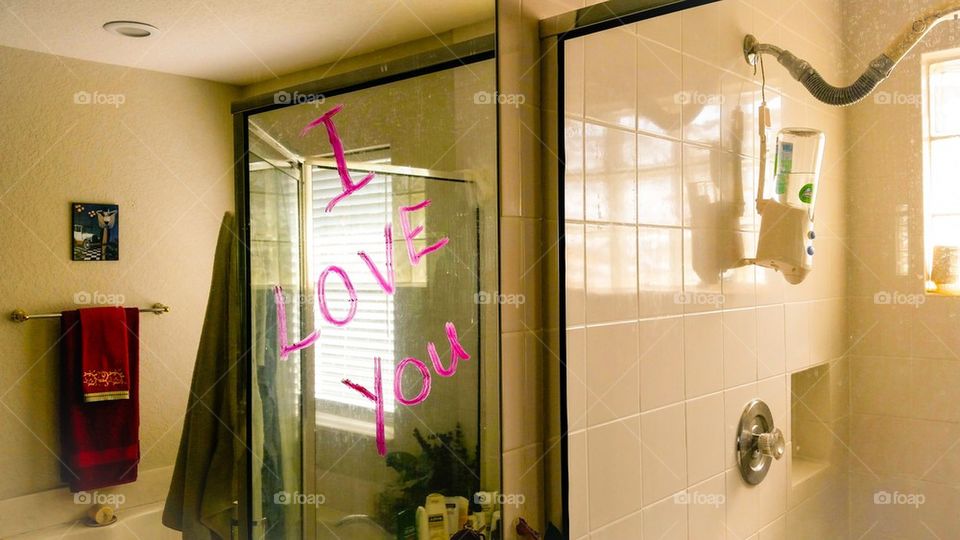 I love you on the mirror