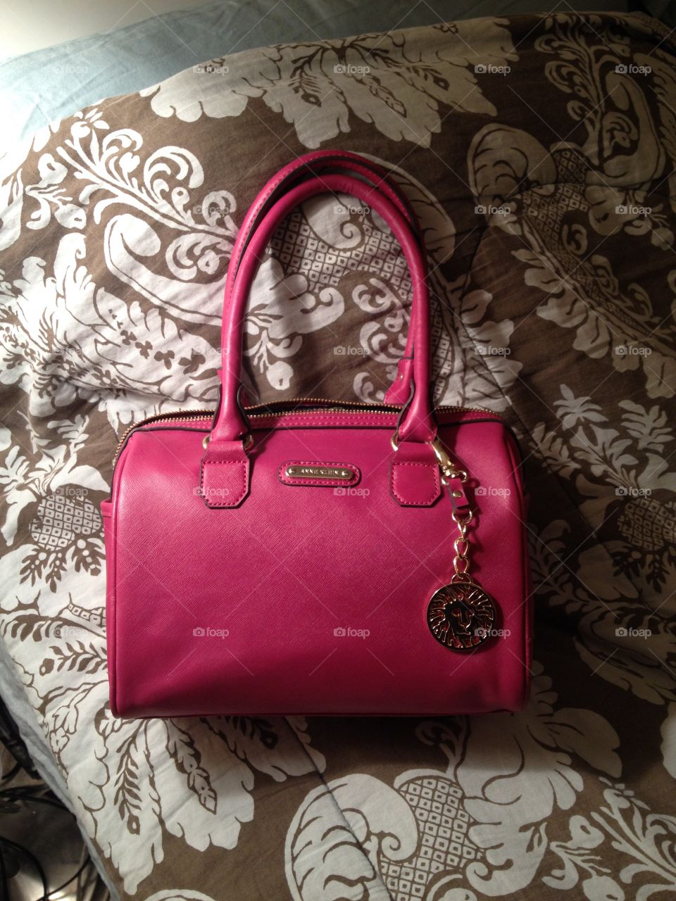 Purse
Handbag
Anne Klein
Pink
Purple
Fuscia
Hobo
