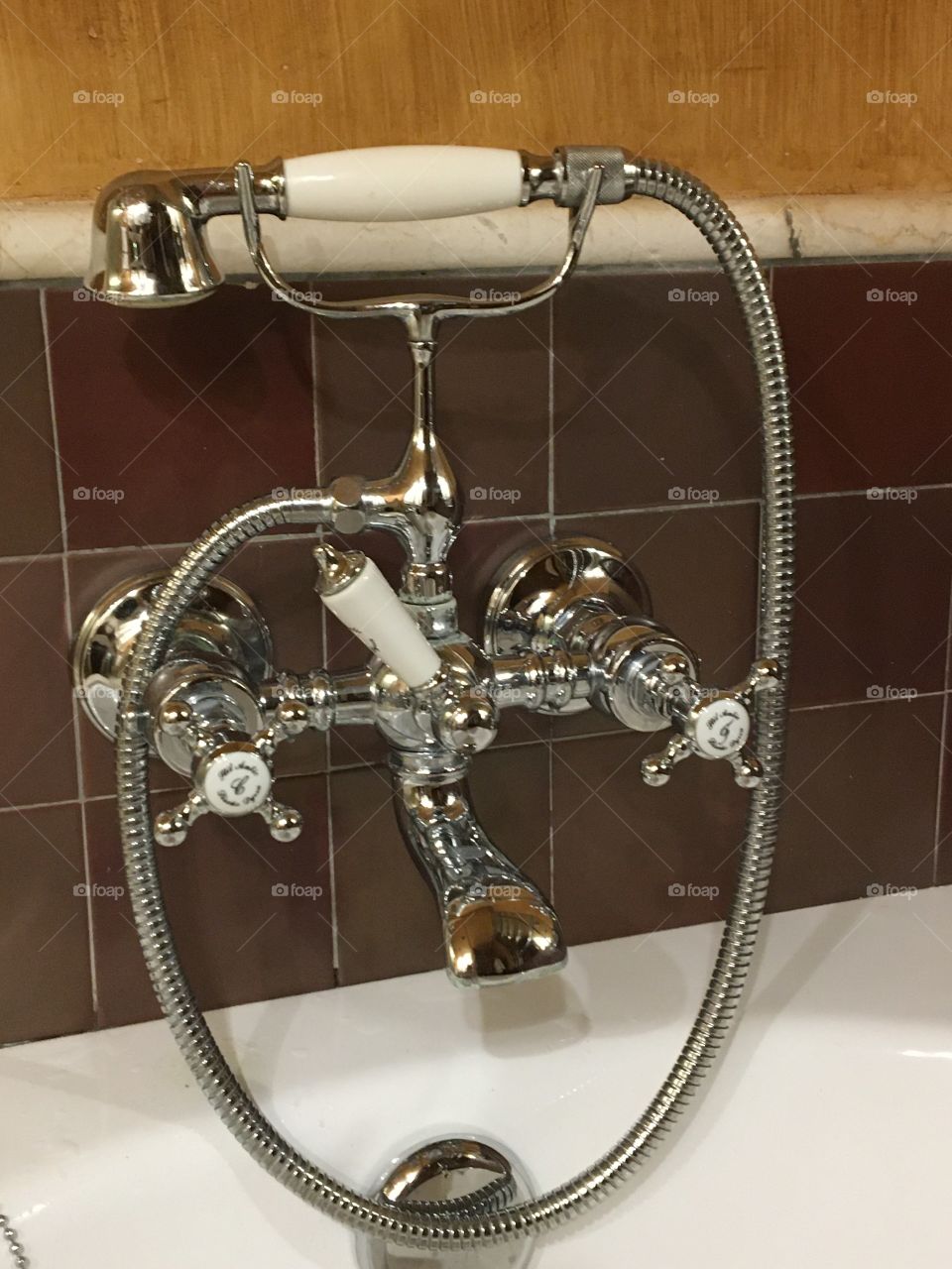 Elegant bathroom faucets