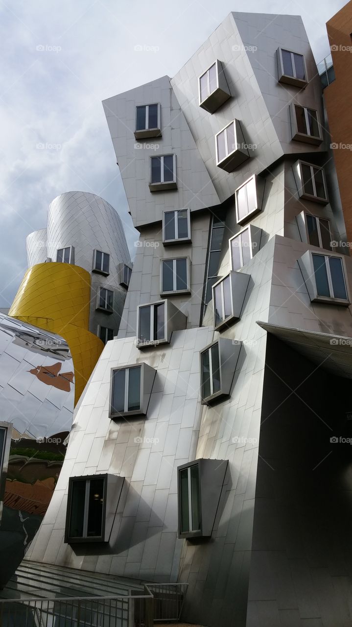 Facade of the Frank Gehry building in Cambridge, MA, USA