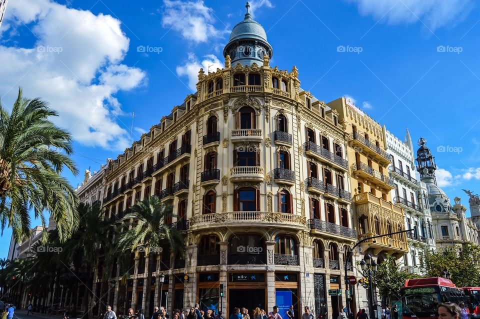 Edificio Ernesto Ferrer, plaza del Ayuntamiento 21 (Valencia - Spain)