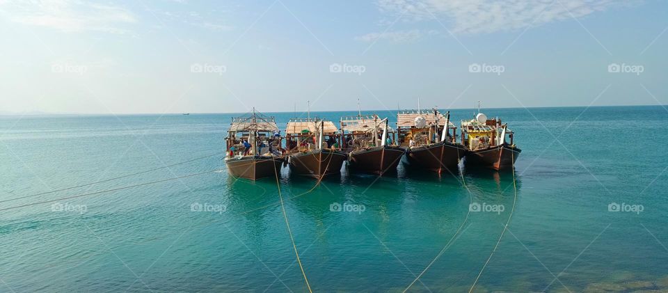 Omani Ships The strategic location of the Sultanate of Oman has contributed to the prosperity of maritime activity throughout the ages and was the driving force behind the prosperity of Omani ports. The Sultanate is still one of the leading countries