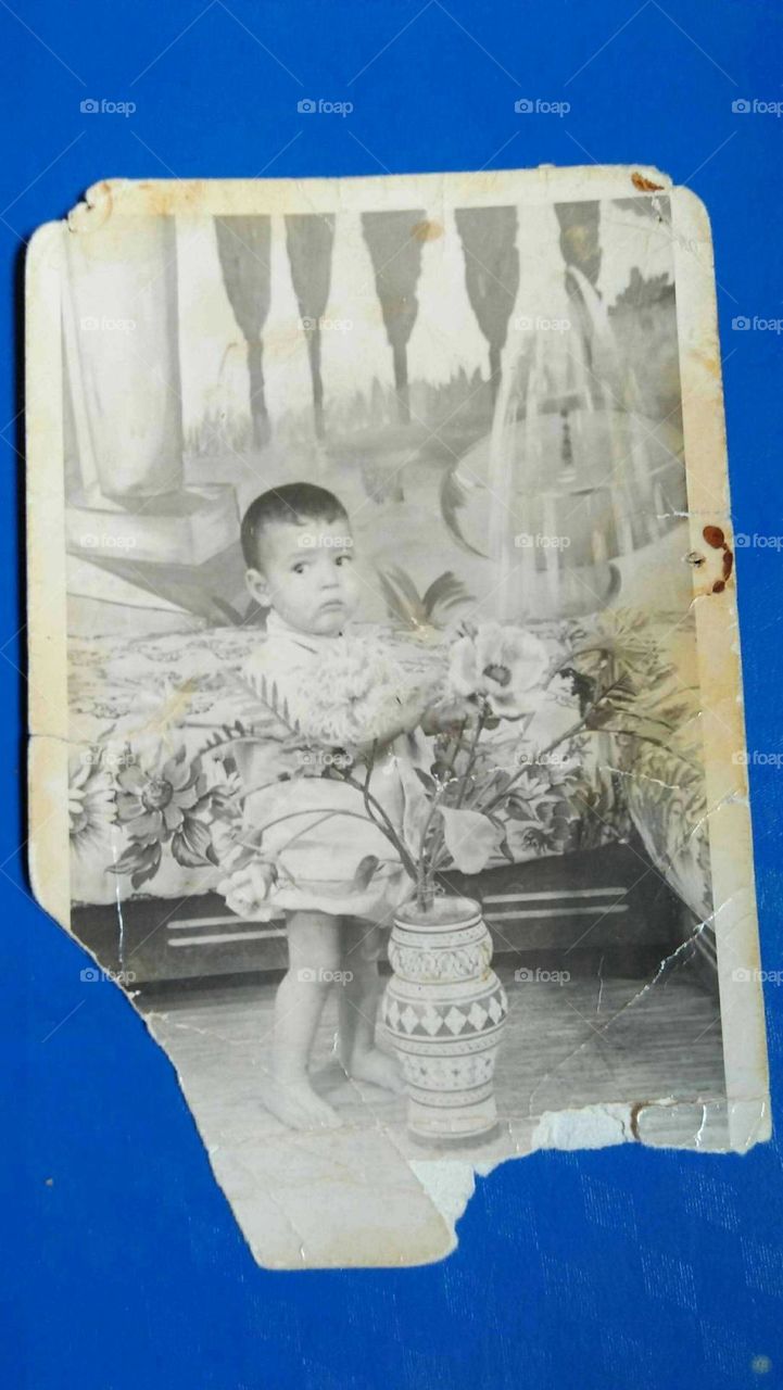 My photo when i was a young baby.