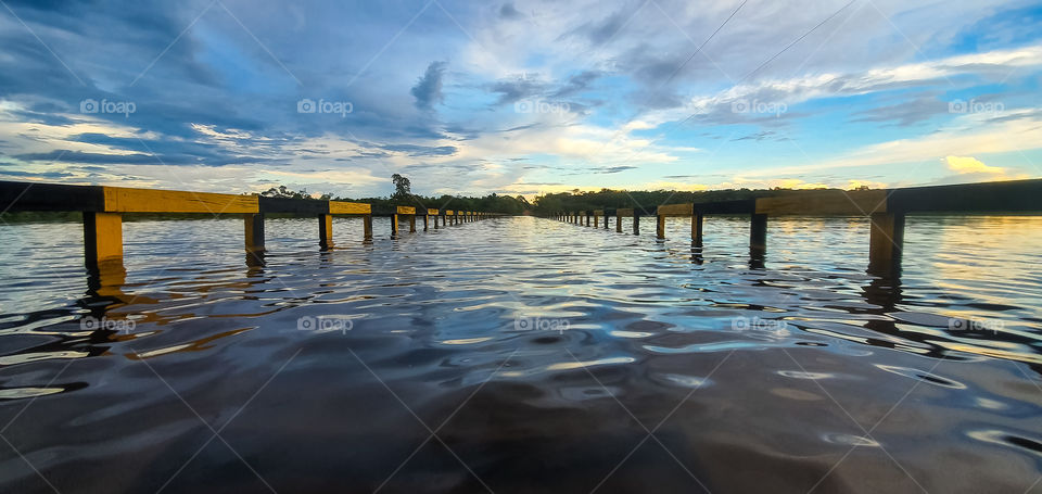 Ponte sob o Rio Aracu