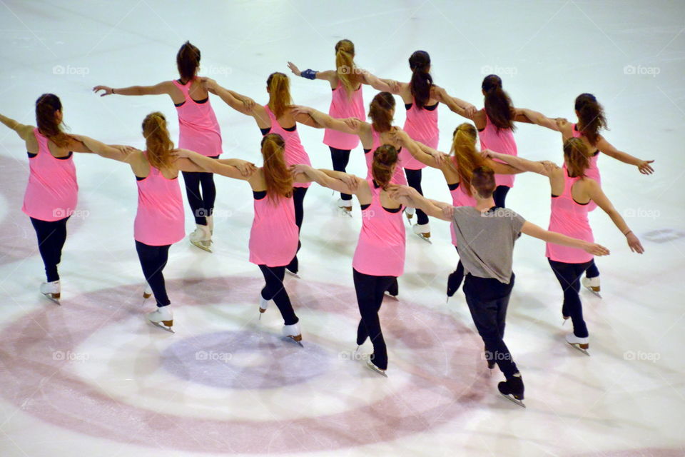 synchronized ice skating