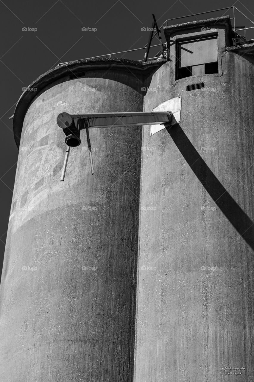 Old Abandoned Grain Elevator 