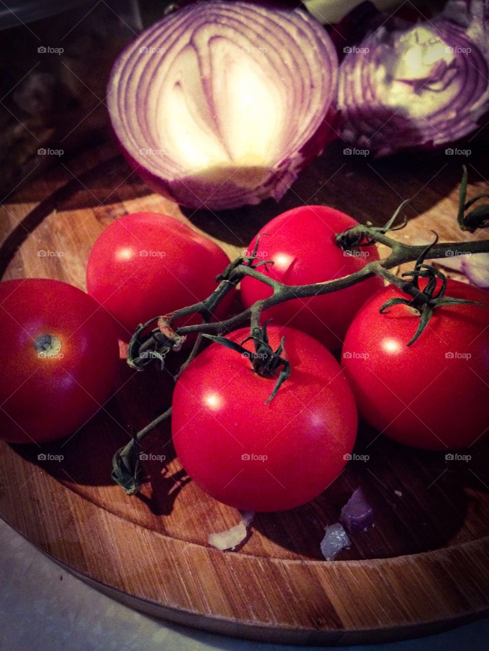 Tomatoes and purple onion